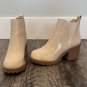 Soda Glossy Beige Ankle Booties